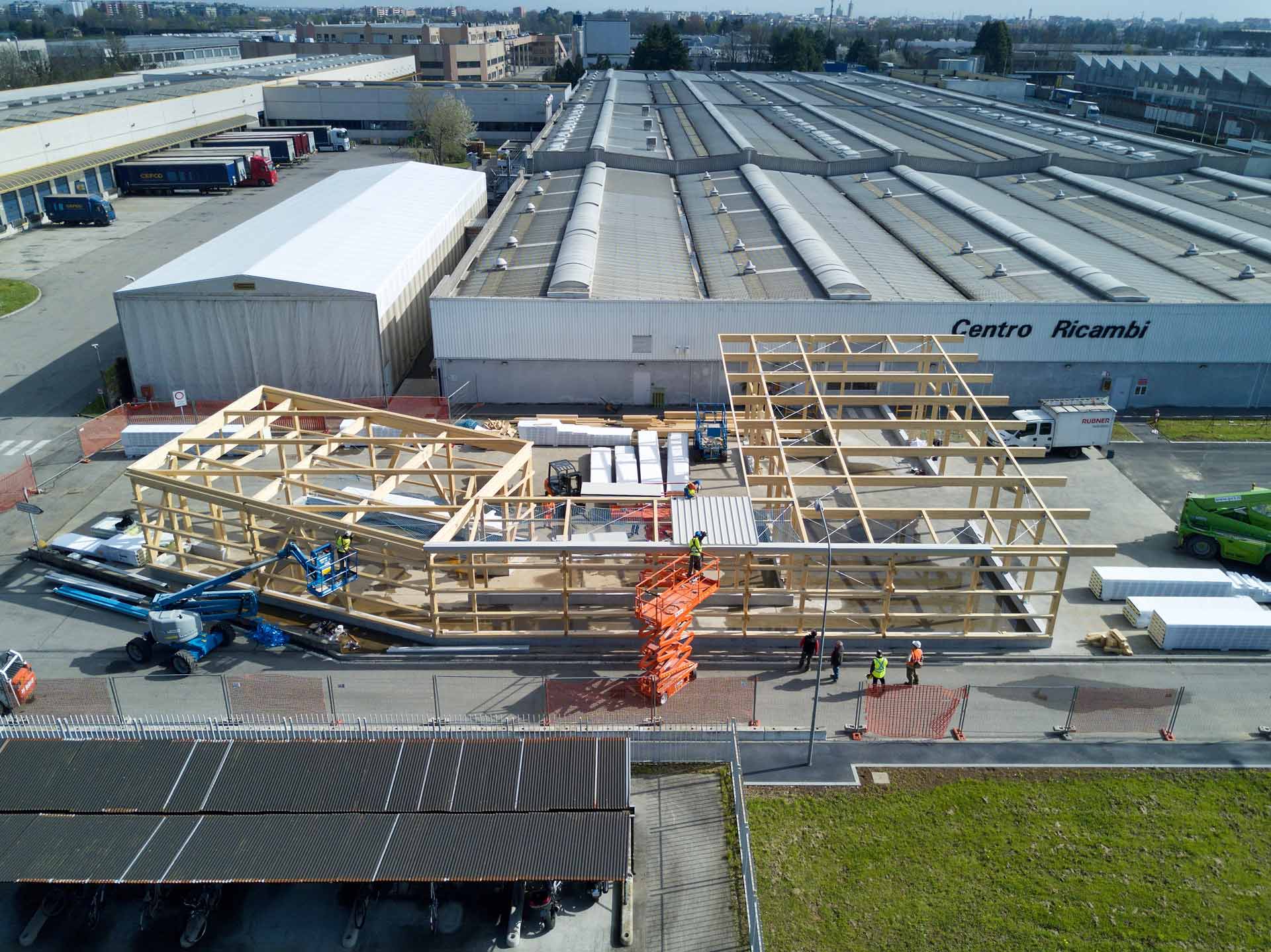 esperienza drone immagine aerea portfolio cantiere architettura milano studio gdmp costruzione magazzino tre.jpg